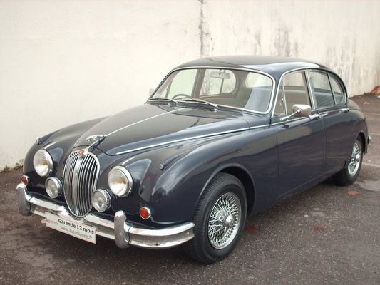 voiture de collection JAGUAR Mark II 24L Cliquez pour agrandir