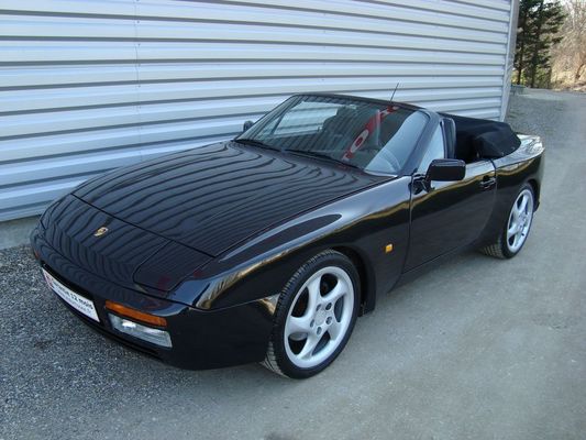 voiture de collection PORSCHE 944 S2 Cabriolet Cliquez pour agrandir