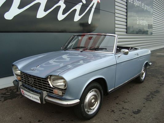 PEUGEOT 204 cabriolet