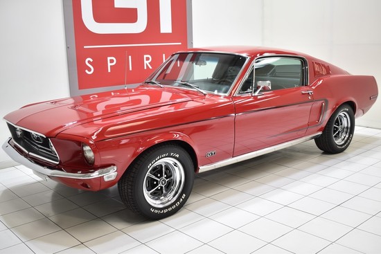 FORD - Mustang GT Fastback 302